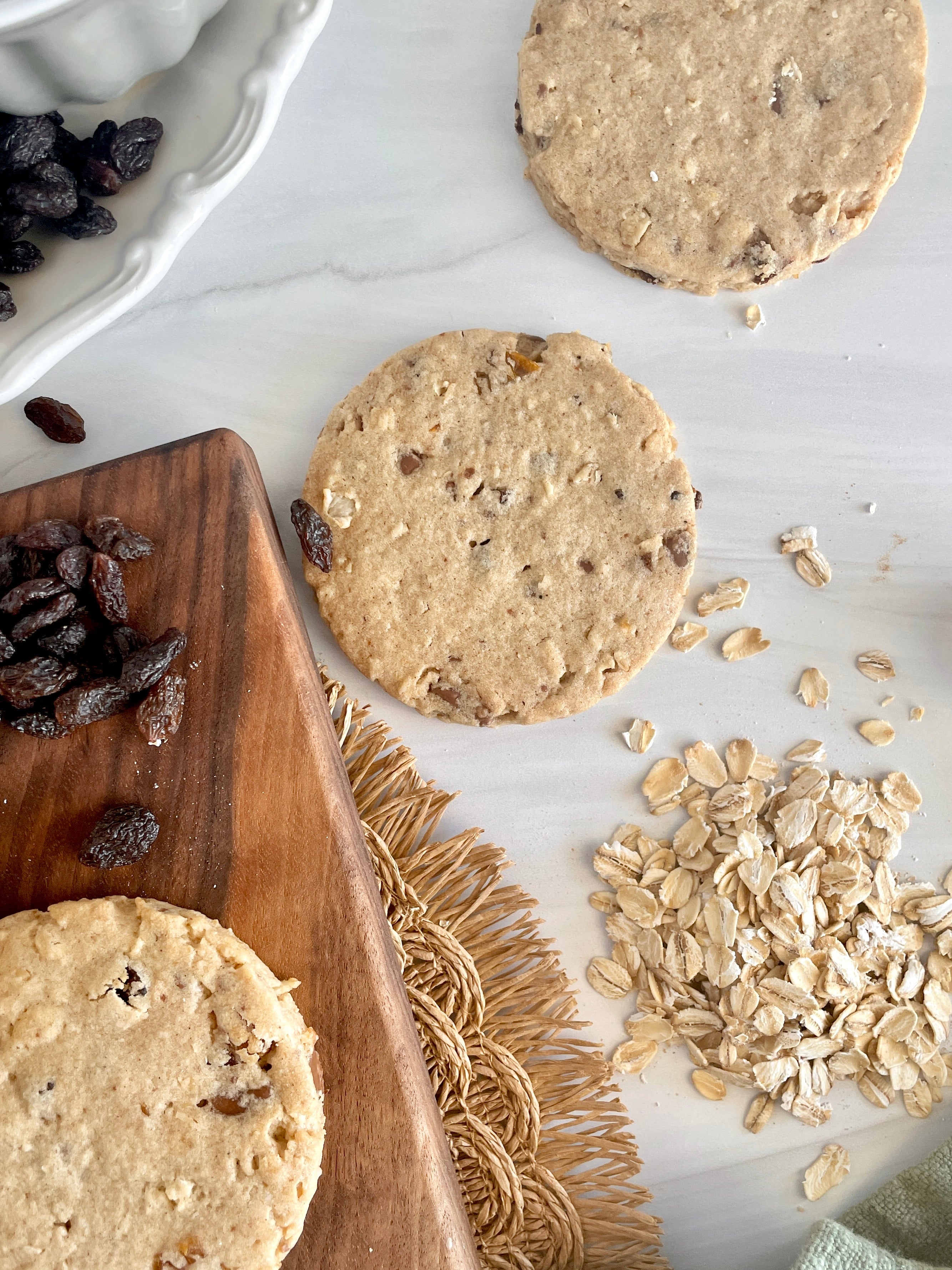 Ah-Mazing Golden Oatmeal Raisin with Milk Chocolate Pieces – Lolly's ...