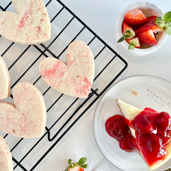 Scrumptious Strawberry Cheesecake Sugar Cookie Recipe